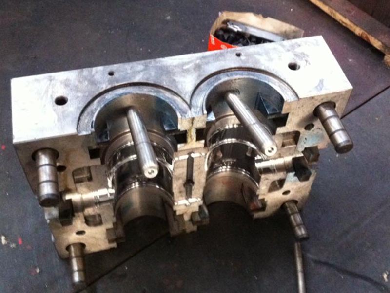 岱岳模具制造-11