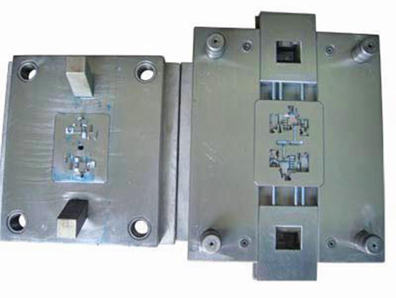 岱岳精密塑料模-01